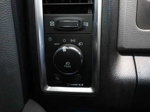 Used 2016 RAM 1500 Big Horn RWD image 15