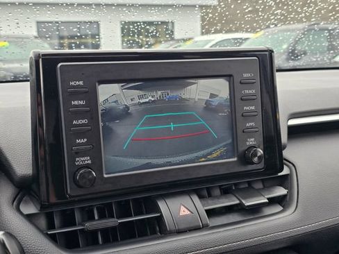 Used 2019 Toyota RAV4 XLE AWD/4WD image 30