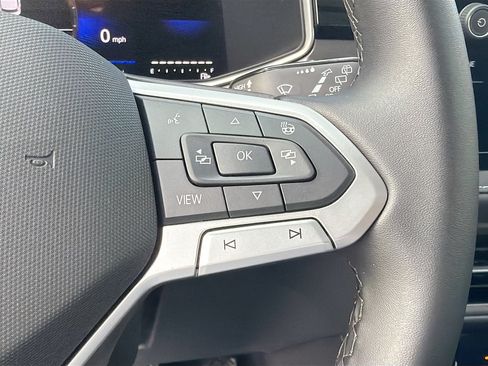 New 2026 Volkswagen Taos SE FWD image 35