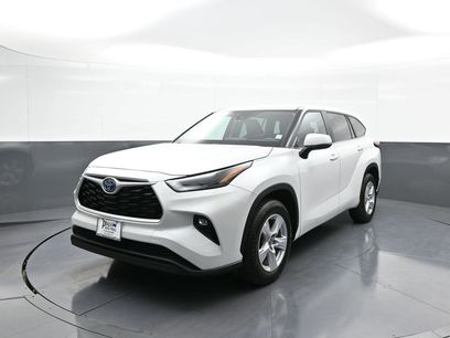 Certified 2024 Toyota Highlander LE