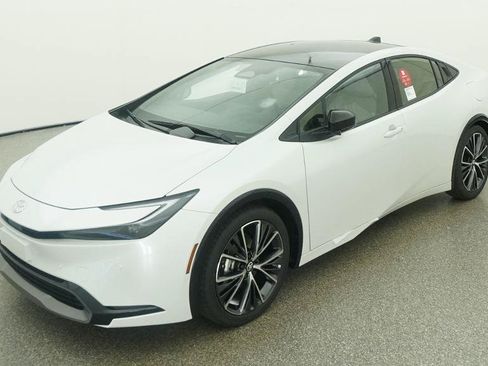 New 2027 Toyota Prius Limited FWD image 1