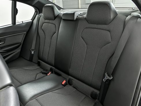 Used 2016 BMW M3 RWD image 18