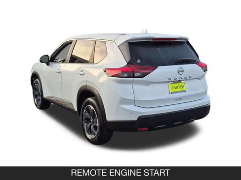 Certified 2025 Nissan Rogue SV FWD image 7