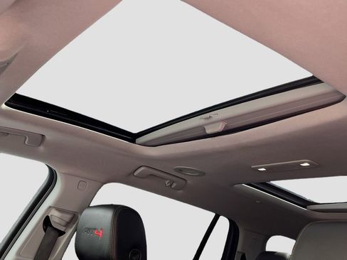 Used 2023 GMC Acadia AT4 w/ Technology Package image 23