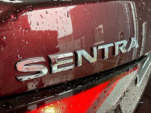 Certified 2024 Nissan Sentra SV FWD image 30