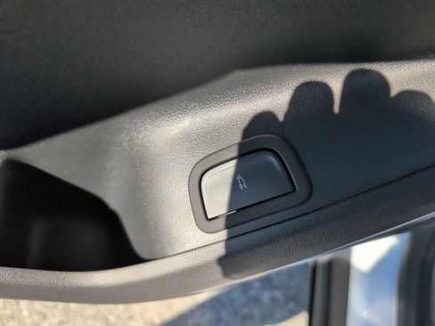 New 2026 Buick Enclave Preferred w/ Power Package image 12