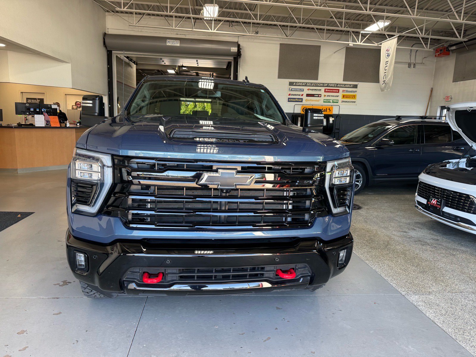 Used 2026 Chevrolet Silverado 2500 LT w/ Trail Boss Package AWD/4WD image 2