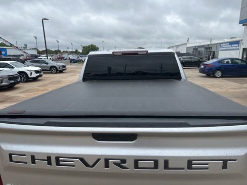 Used 2022 Chevrolet Silverado 1500 Custom AWD/4WD image 30
