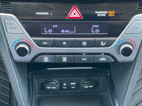 Used 2017 Hyundai Elantra Value Edition FWD image 13