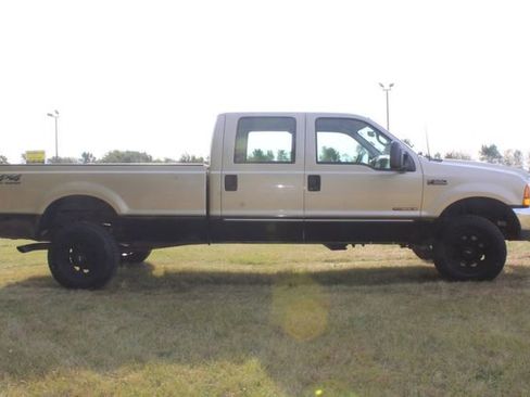 Used 2000 Ford F350 Lariat image 10