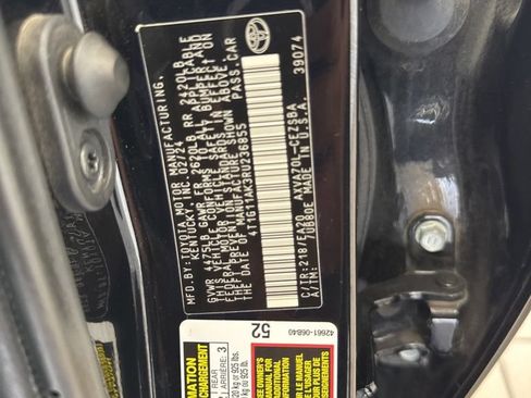 Used 2024 Toyota Camry SE FWD image 19