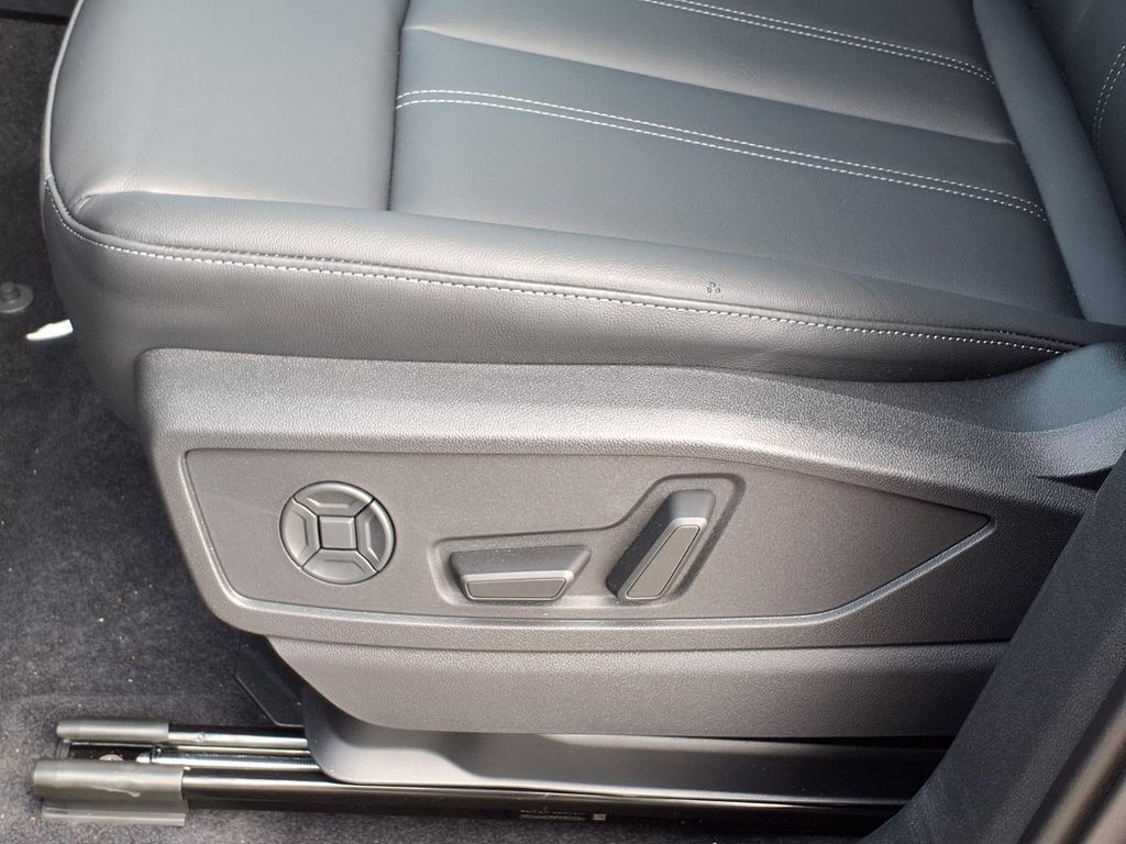 New 2026 Audi Q5 Premium Plus AWD/4WD image 12