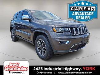 Used 2018 Jeep Grand Cherokee Limited AWD/4WD video 1