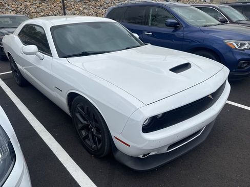 Used 2022 Dodge Challenger R/T w/ Blacktop Package image 2