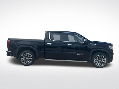 Used 2023 GMC Sierra 1500 Denali w/ Denali Reserve Package AWD/4WD image 8