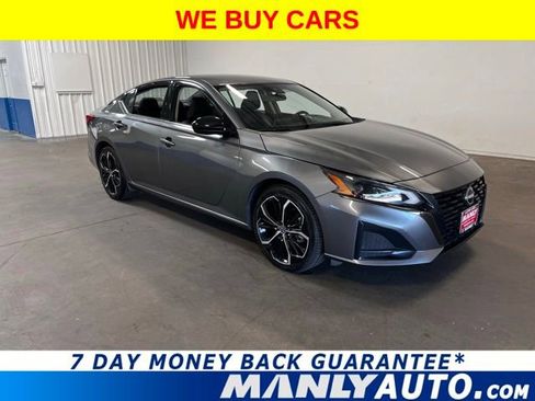 Used 2023 Nissan Altima 2.5 SR FWD image 1