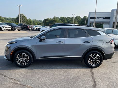 Used 2023 Kia Sportage EX FWD image 6