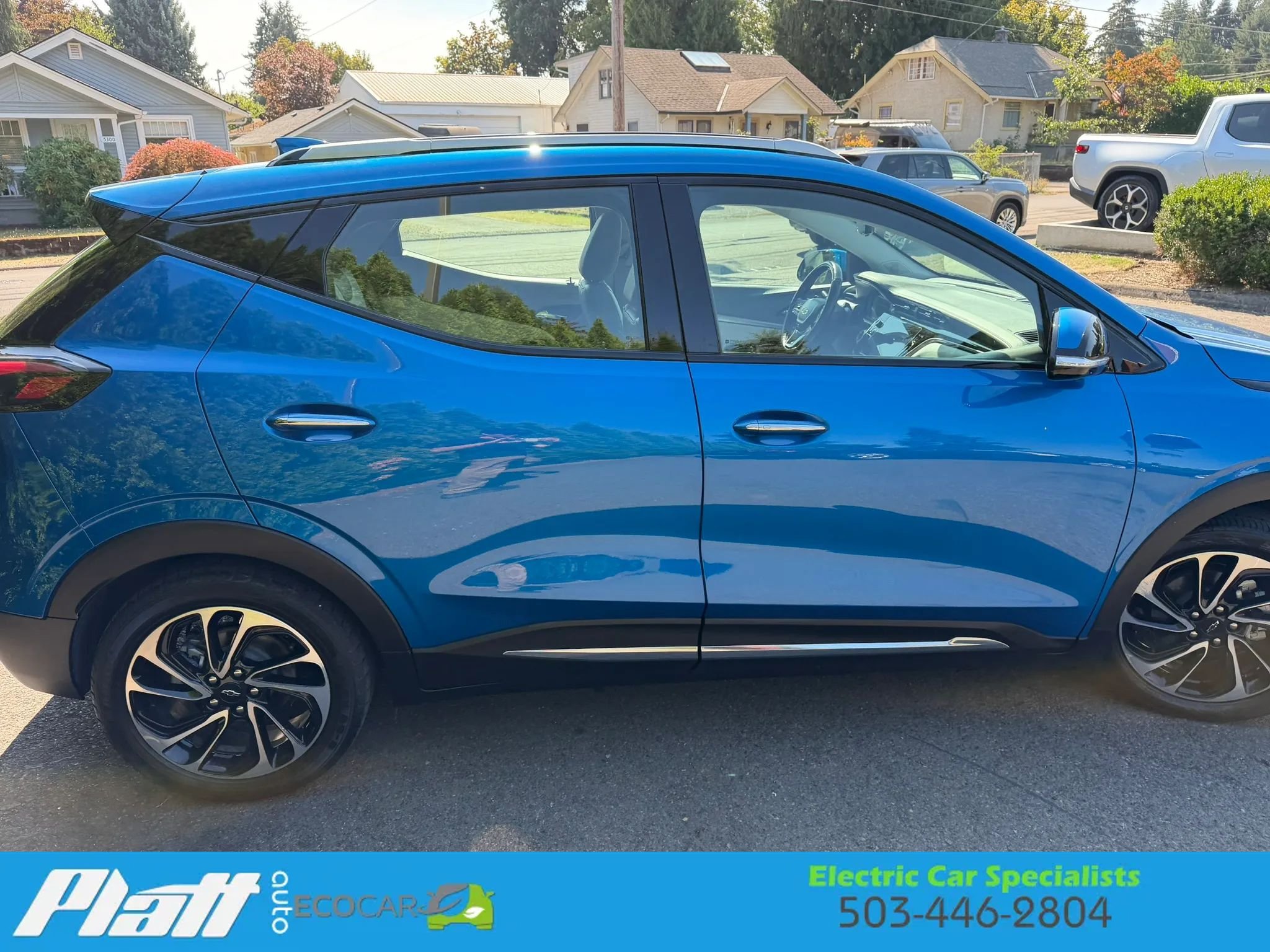 Used 2022 Chevrolet Bolt EUV Premier w/ Sun & Sound Package FWD image 10