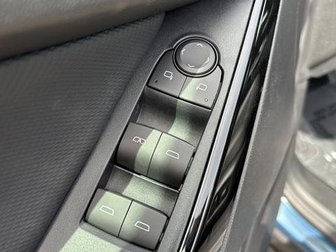 New 2026 Chevrolet Equinox LT AWD/4WD image 12