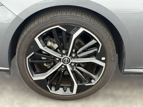 Used 2025 Nissan Altima 2.5 SR image 12