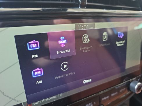 Certified 2025 Kia Soul EX FWD image 14