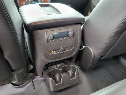 Used 2010 Chevrolet Silverado 3500 LTZ AWD/4WD image 15