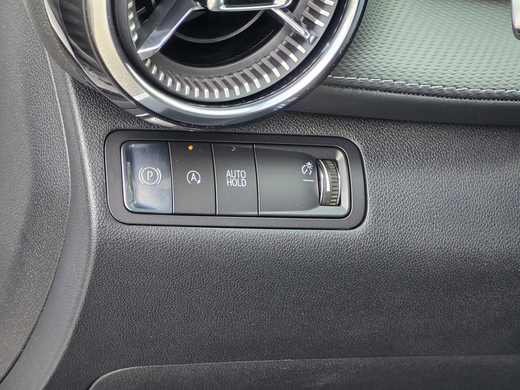 New 2026 Chevrolet Equinox LT w/ Convenience Package II FWD image 33