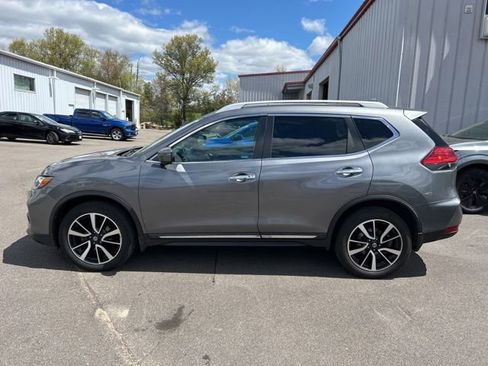Used 2017 Nissan Rogue S AWD/4WD image 4
