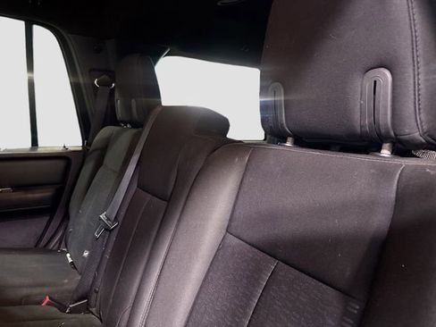 Used 2016 Ford Expedition XLT RWD image 22