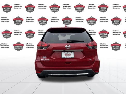 Certified 2017 Nissan Rogue SL w/ SL Premium Package image 4