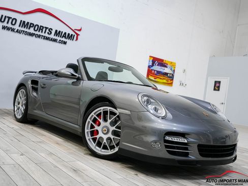Used 2010 Porsche 911 Turbo image 28