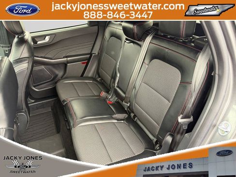 Used 2024 Ford Escape ST-Line w/ Tech Pack #1 AWD/4WD image 13