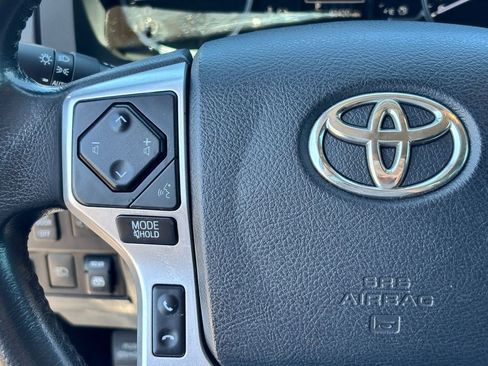 Used 2018 Toyota Tundra Limited w/ Limited Premium Package AWD/4WD image 18