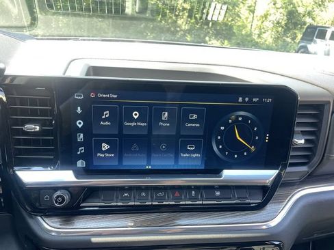 Used 2023 Chevrolet Silverado 1500 LT AWD/4WD image 16