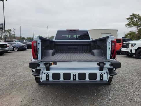 New 2026 GMC Sierra 3500 Denali w/ Denali Reserve Package image 7