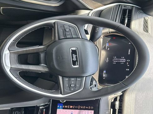 New 2026 Jeep Grand Cherokee Limited AWD/4WD image 22