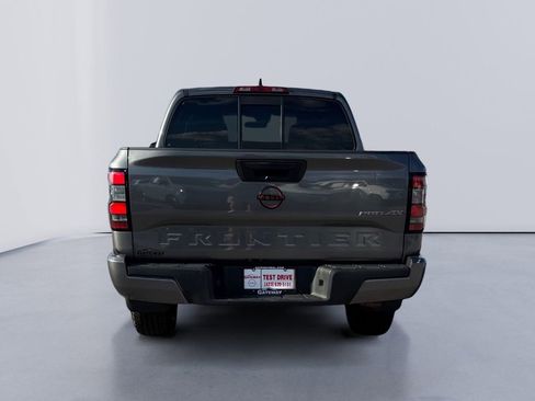Used 2022 Nissan Frontier PRO-4X w/ Off-Road Protection Package image 4