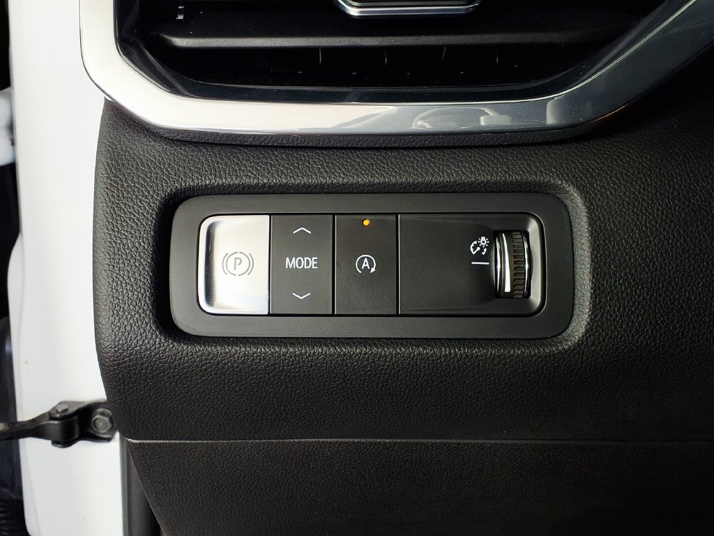 Used 2024 GMC Acadia Elevation w/ Luxury Package FWD image 19