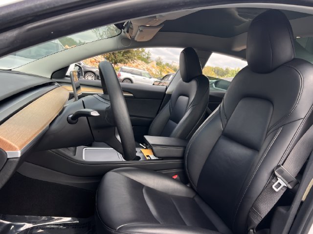 Used 2021 Tesla Model 3 Standard Range Plus RWD image 11