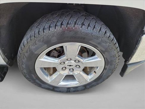 Used 2017 Chevrolet Silverado 1500 LT w/ Texas Edition RWD image 10