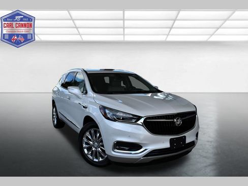Used 2018 Buick Enclave Premium w/ Experience Buick Package FWD image 1