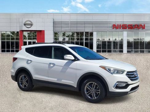 Used 2018 Hyundai Santa Fe Sport image 2