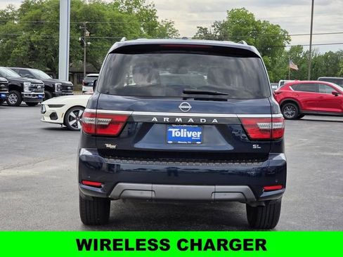 Used 2022 Nissan Armada SL w/ Captain's Chairs Package AWD/4WD image 6
