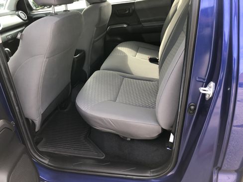 Used 2023 Toyota Tacoma SR5 AWD/4WD image 14