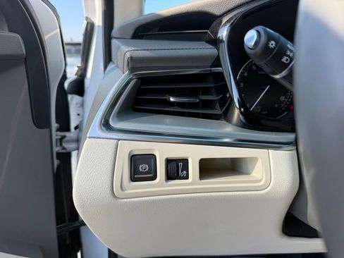 Used 2023 Cadillac XT5 Premium Luxury image 21