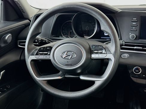Used 2023 Hyundai Elantra SEL FWD image 18