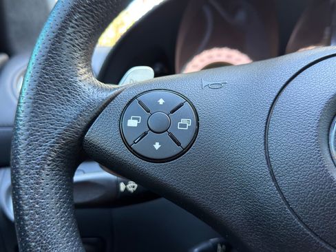 Used 2009 Mercedes-Benz SL 63 AMG image 16