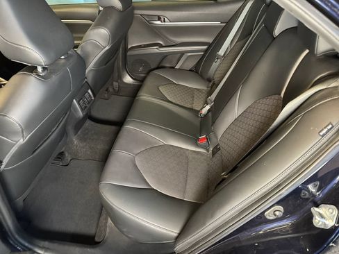 Used 2022 Toyota Camry XSE FWD image 21