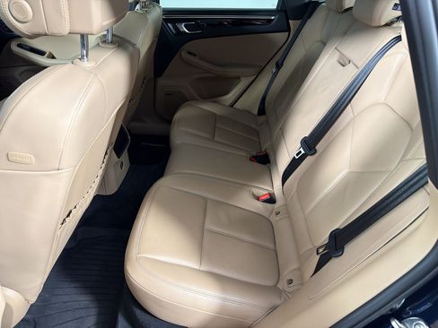 Certified 2021 Porsche Macan S w/ Premium Package Plus AWD/4WD image 19