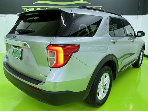Used 2020 Ford Explorer XLT AWD/4WD image 10